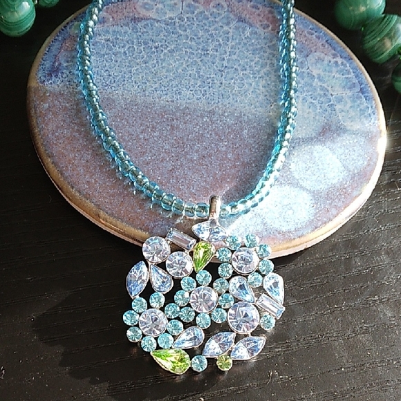 Lia Sophia Allison Floral Blue Green Crystal Beaded Necklace - Picture 3 of 9